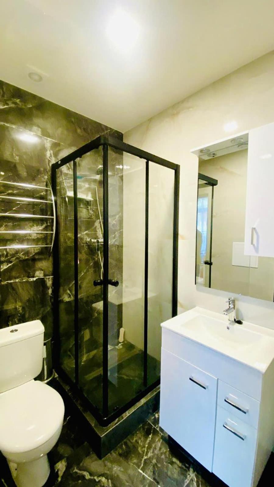 2 L Ground Floor Free Parking * Praha